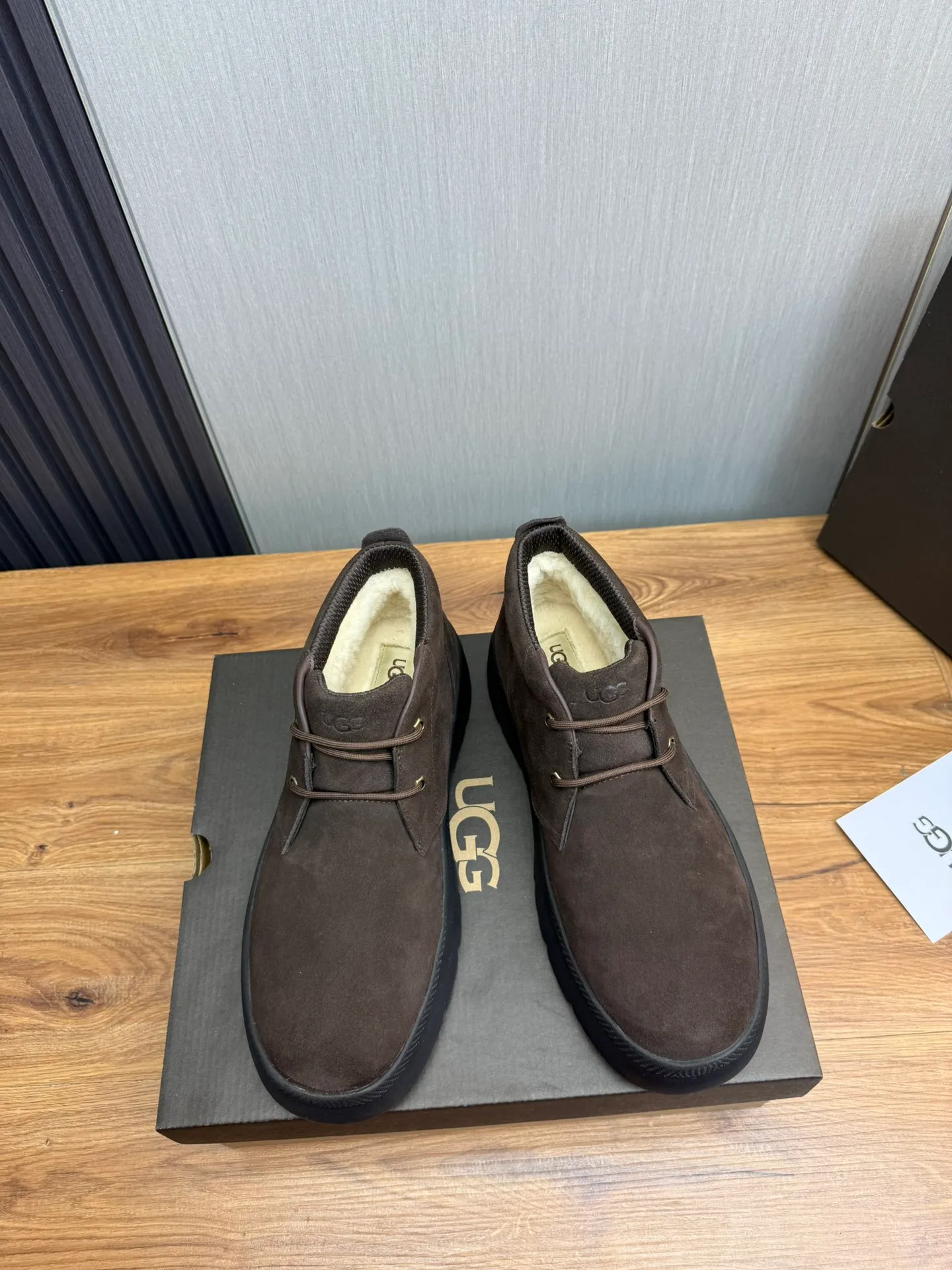 Men's shoes 💰480💰 [UGG] Hot winter warm boots 🐑Purely hand-stitched! Simple and stylish design, frosted cowhide➕Comfortable and warm wool➕UGG original outsole‼ ️Soft and comfortable to wear, good warmth retention, and excellent foot feel. Regular size 41-47